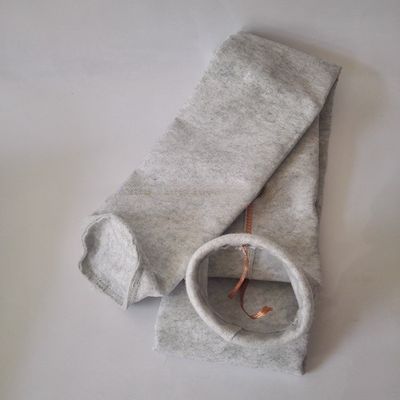 कैलेंडरिंग एंटी स्टैटिक 550 ग्राम पॉलिएस्टर फिल्टर बैग